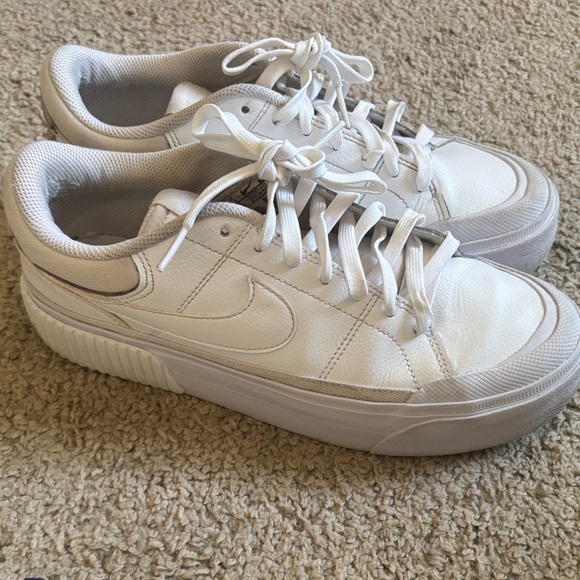 Nike Women's White Sneakers - Picture 5 of 8